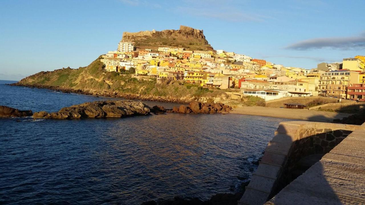 La Tartaruga Spiaggiata - Bilocale Centrale A Pochi Metri Dalla Spiaggia カステルサルド エクステリア 写真